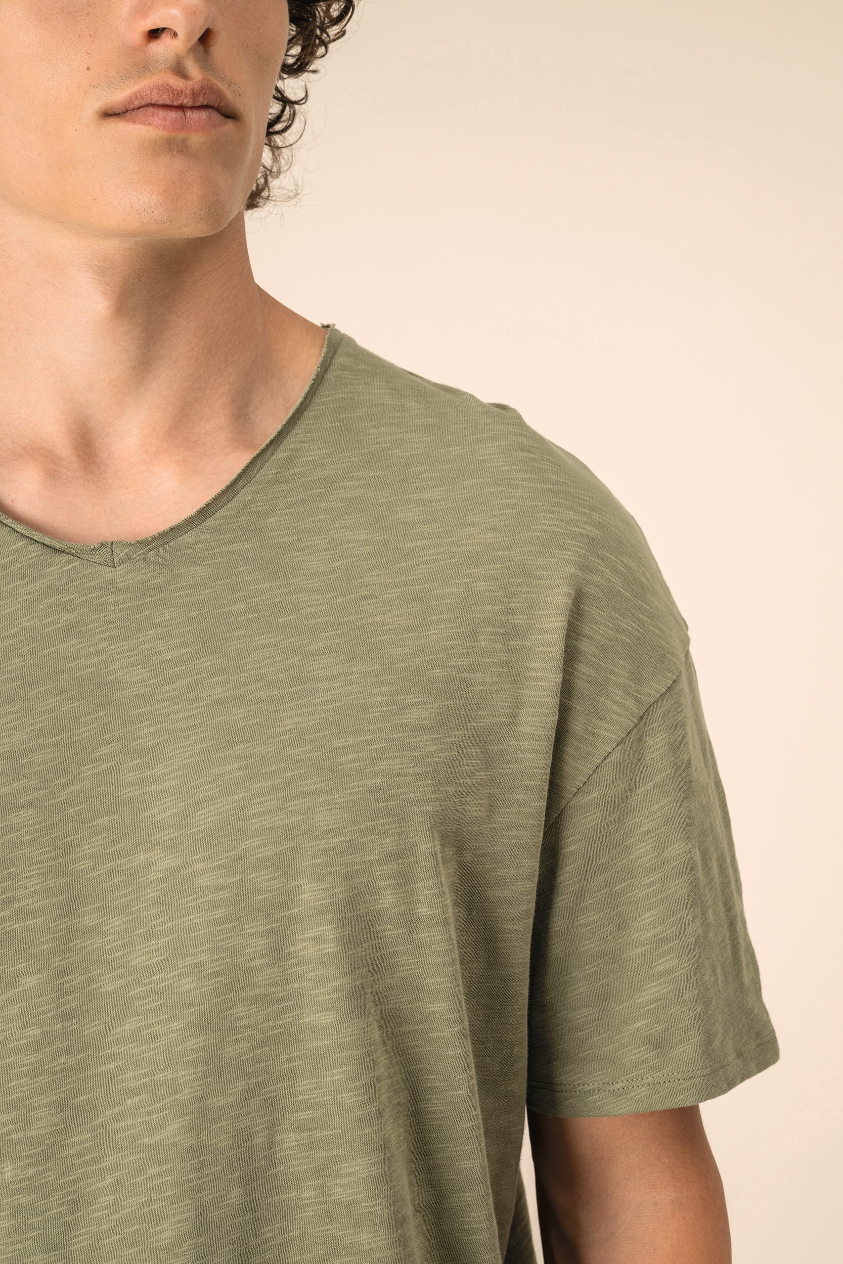 T-shirt écoresponsable col slub à épaules tombantes homme – vue 6