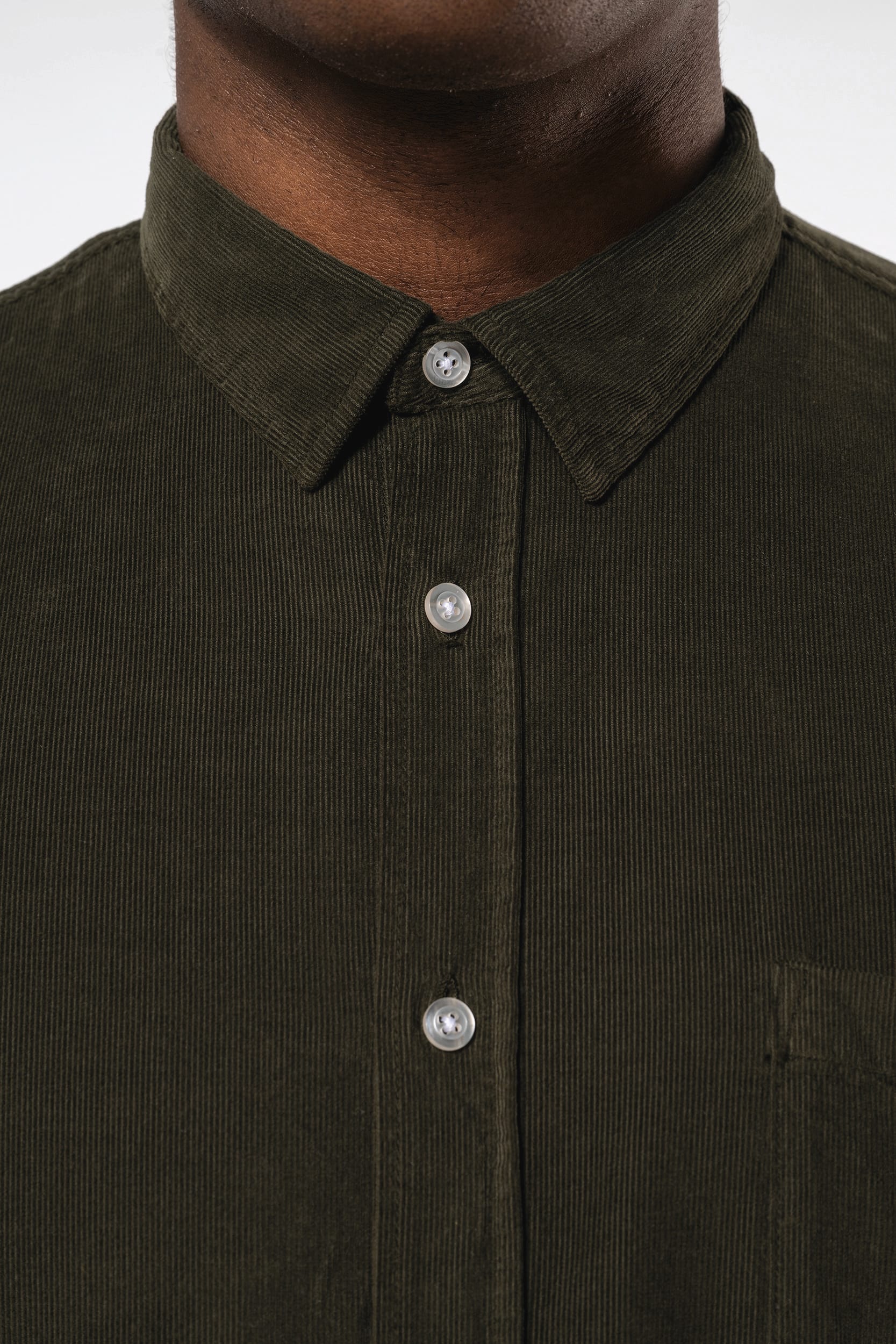 Chemise manches longues en velours homme – vue 4
