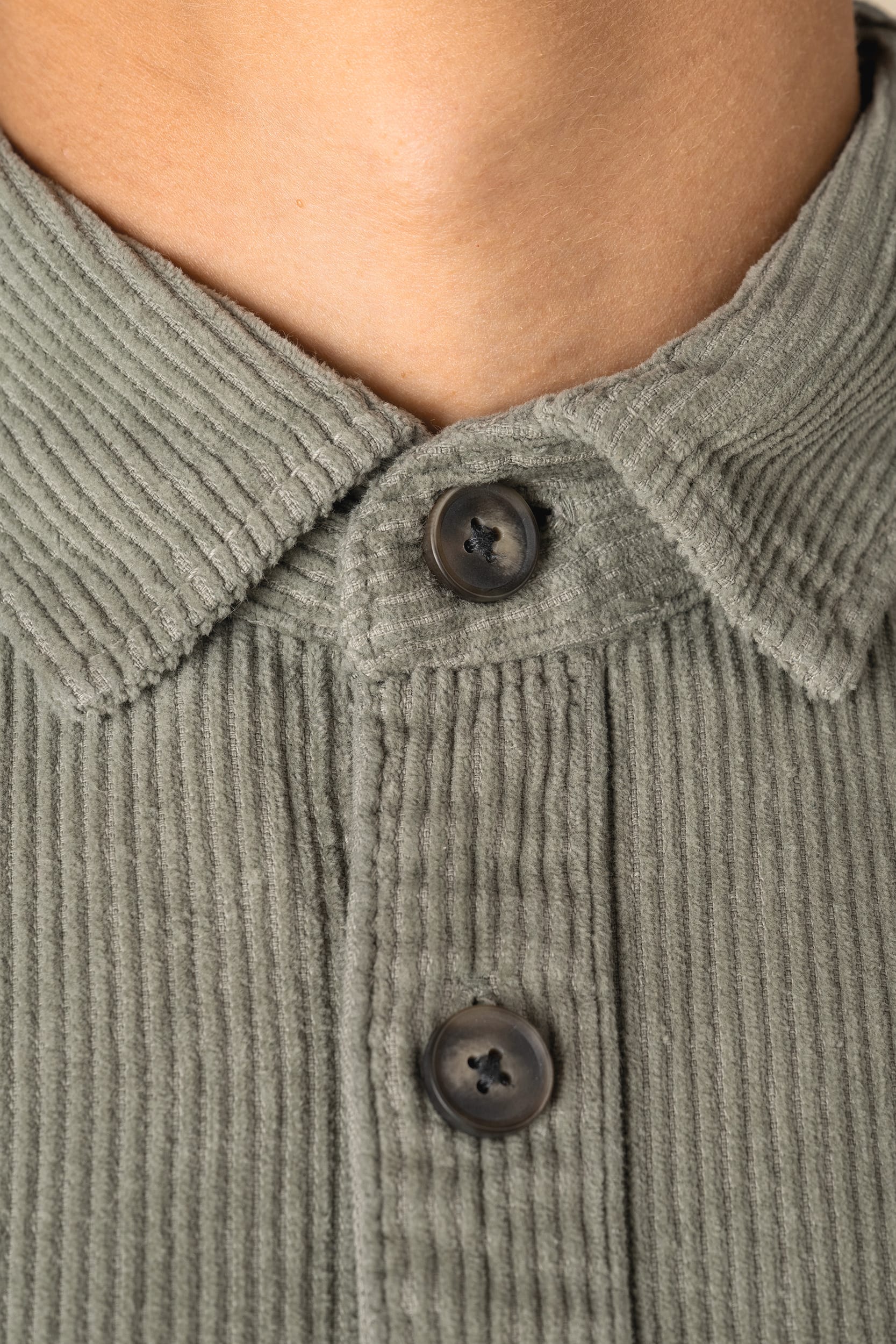 Surchemise écoresponsable délavée en velours côtelé homme – vue 6