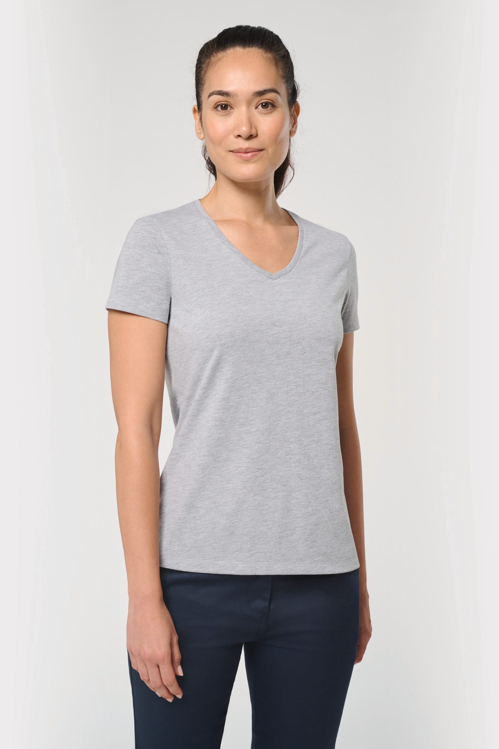 T-shirt écoresponsable col V antibactérien femme – vue 1