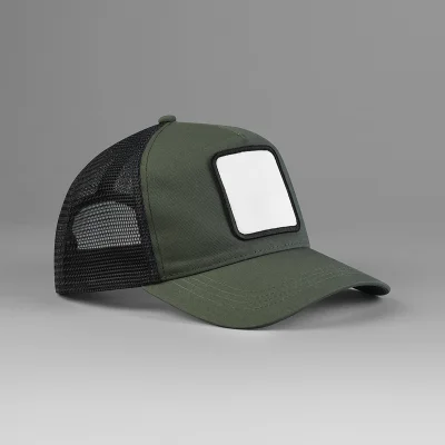 Casquette trucker 5 panneaux avec patch carré