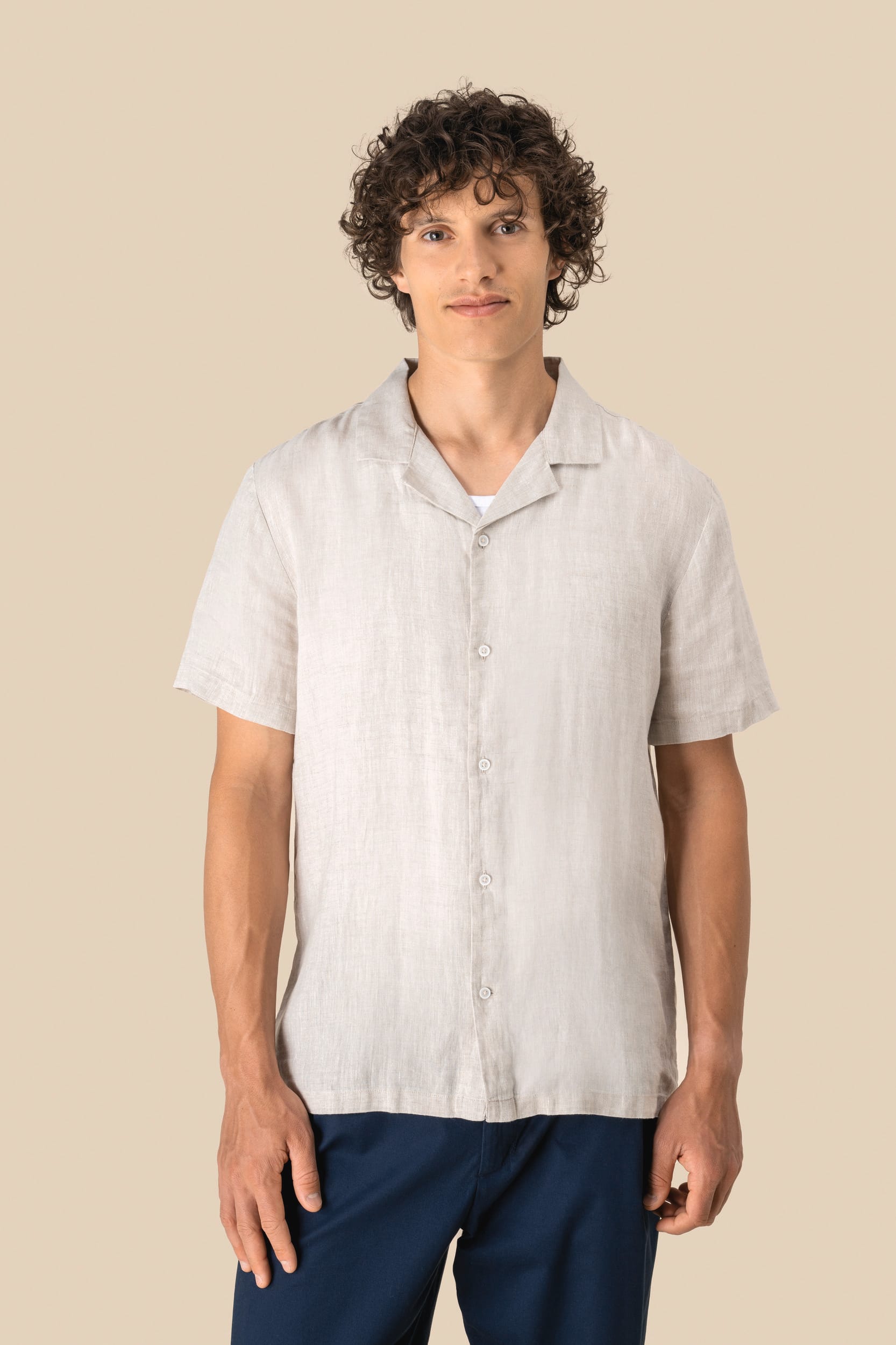 Chemise à col bowling en lin homme