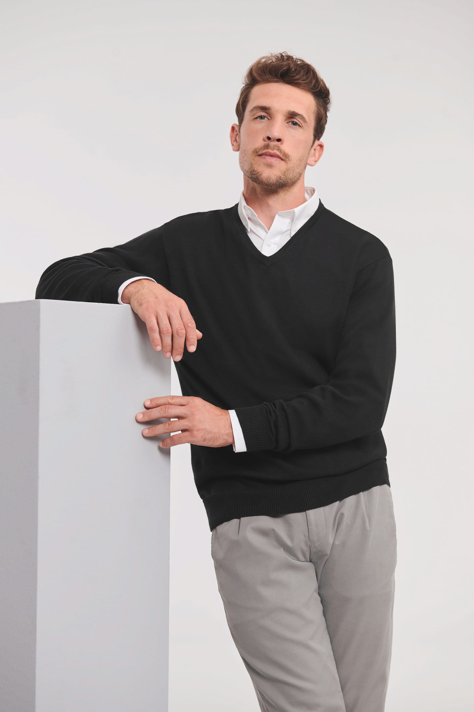 Pullover homme col v
