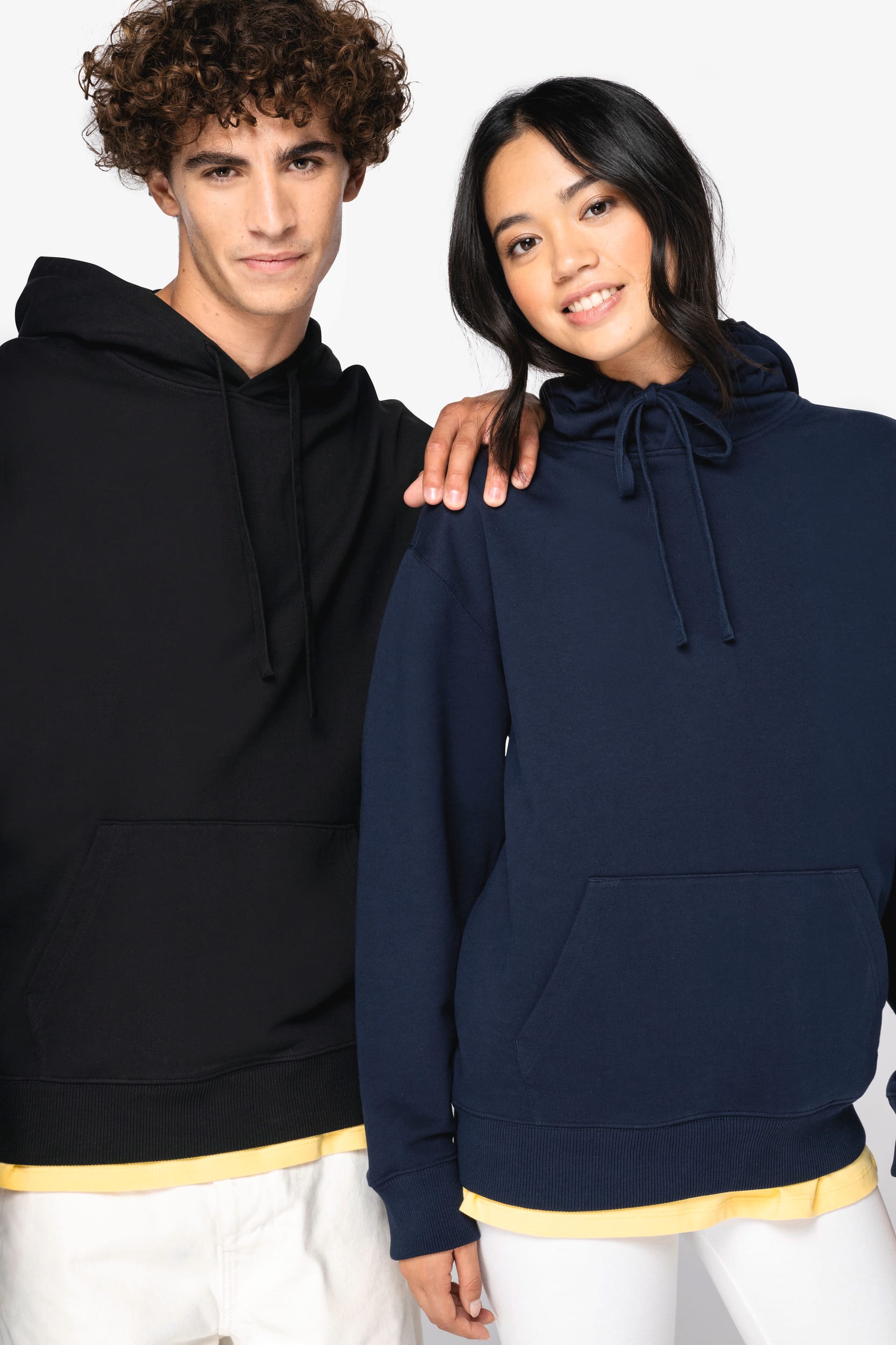 Sweat-shirt écoresponsable à capuche à épaules tombantes French Terry unisexe